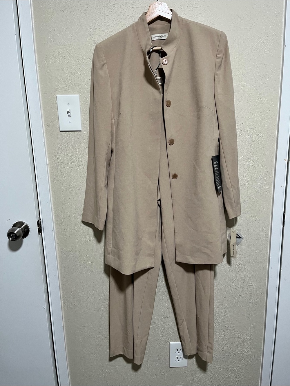 Amanda Smith Beige Mandarin-Collar Two-Piece Suit